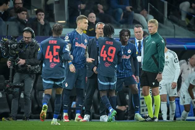 SOCCER - UEFA CL, Madrid vs RBS MADRID,SPAIN,22.JAN.25 - SOCCER - UEFA Champions League, Real Madrid CF vs Red Bull Salzburg. Image shows Dorgeles Nene, Kamil Piatkowski and Moussa Yeo (RBS).  GEPAxpictures xFelipexMondino