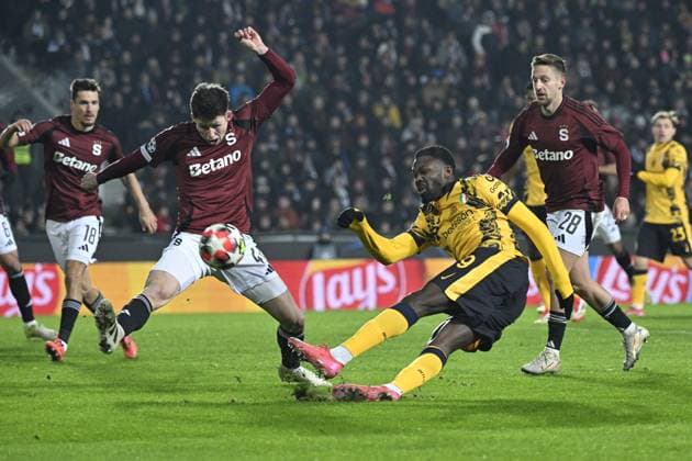 From left Martin Vitik of Sparta and Marcus Thuram of Inter in action during the Football Champions League 7th round match: Sparta Prague vs Inter Milan in Prague, Czech Republic, January 22, 2025. (CTKxPhoto KaterinaxSulova) CTKPhotoP2025012209101  CTKPhotoP2025012209101