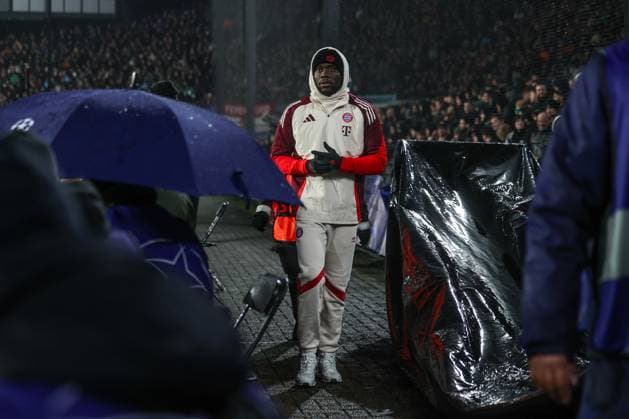 22 01 2025, Football, Season 2024 2025, Champions League, Matchday 7, Feyenoord Rotterdam FC Bayern Munich, Alphonso Davies FC Bayern Munich Rotterdam Staion Feijenoord Netherlands xRHR PHOTO TRx Copyright: TimxRehbein RHR-FOTOx RHR-FOTO TR