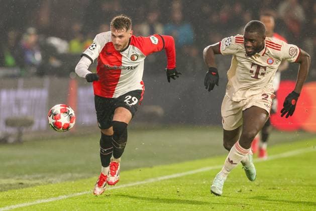 2025-01-22 Feyenoord v FC Bayern Munchen - Champions League - League phase - Matchday 7 ROTTERDAM, NETHERLANDS - JANUARY 22: Santiago Gimenez of Feyenoord is challenged by Dayot Upamecano of FC Bayern Munchen during the Champions League - League phase - Matchday 7 match between Feyenoord and FC Bayern Munchen at Stadion Feijenoord on January 22, 2025 in Rotterdam, Netherlands. Rotterdam Stadion Feijenoord Netherlands Content not available for redistribution in The Netherlands directly or indirectly through any third parties. Copyright: xHansxvanxderxValkx
