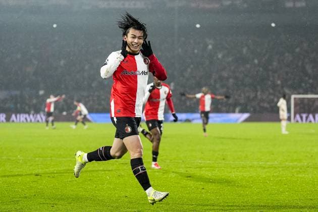 Sport Bilder des Tages UEFA Champions League: Feyenoord v FC Bayern Munich Rotterdam - Ayase Ueda of Feyenoord during the seventh round of new format of the Champions League 2024 2025. The match is set between Feyenoord and FC Bayern Munich at Stadion Feijenoord De Kuip on 22 January 2025 in Rotterdam, The Netherlands. Copyright: xTomxBodex