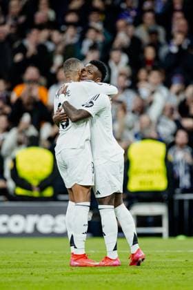 Real Madrid CF vs RB Salzburgo - UEFA Champions League - 22 01 2025 Kylian Mbappe of Real Madrid CF (L) and Vinicius Junior of Real Madrid CF (R) celebrating during the UEFA Champions League match between Real Madrid CF and RB Salzburgo at Estadio Santiago Bernabeu on January 22, 2025 in Madrid, Spain. Madrid Spain Copyright: xPGSxPhotoxAgencyx