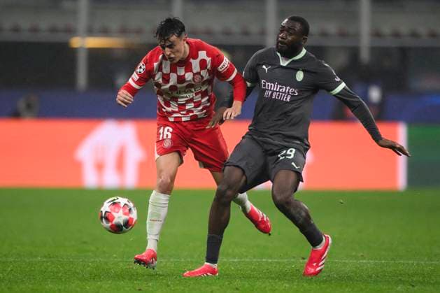 AC Milan v Girona FC - UEFA Champion League Ladislav Krejci of Girona FC competes for the ball with Youssouf Fofana of AC Milan during the UEFA Champions League 2024 25 league phase football match between AC Milan and Girona FC. Milan Italy Copyright: xNicolòxCampox