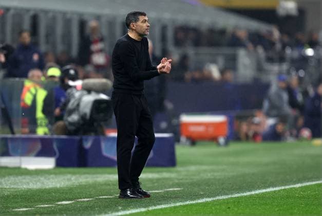Sergio Conceicao (Ac Milan) gestures, UEFA Champions League 2024 25 League Phase MD7, AC Mailand v FC Girona, Stadio Giuseppe Meazza (San Siro), January 22, 2025, Milan, Italy.