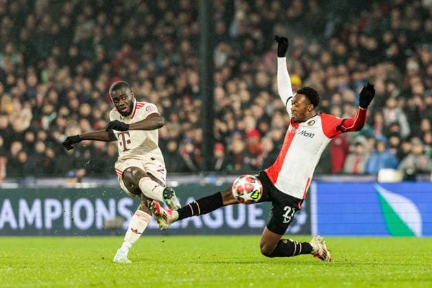 UEFA Champions League Feyenoord Rotterdam FC Bayern Munich 22 01 2025 duel Dayot Upamecano FC Bayern Munich, 2 , Antoni Milambo Feyenoord Rotterdam, 27 UEFA Champions League Feyenoord Rotterdam FC Bayern Munich, Rotterdam, Stadion Feijenoord De Kuip on 22 01 2025 Copyright: xBEAUTIFULxSPORTS Wunderlx