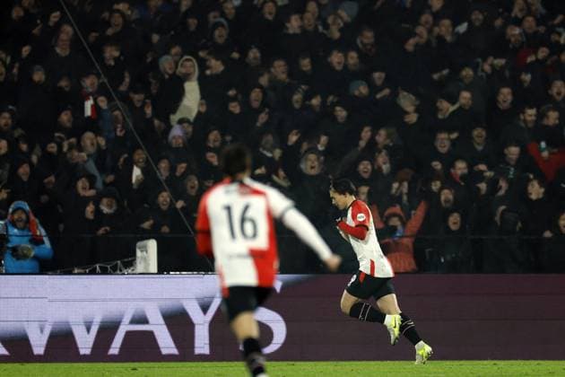 ROTTERDAM - Ayase Ueda of Feyenoord celebrates 3-0 during the UEFA Champions League match between Feyenoord and FC Bayern Munich at Feyenoord Stadium de Kuip on Jan. 22, 2025 in Rotterdam, Netherlands. ANP ROBIN VAN LONKHUIJSEN UEFA Champions League 2024 25 League phase 7 2024 25 xVIxANPxSportx xxANPxIVx 518105597 originalFilename: 518105597.jpg