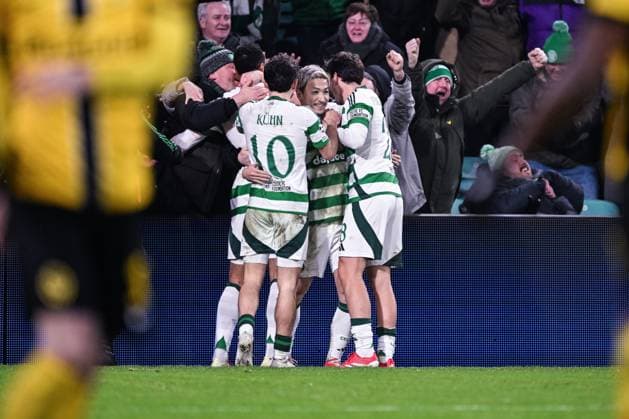 GLASGOW, SCOTLAND JANUARY 22 Celtic celebrates with his teammates after winning during the UEFA Champions League 2024 25 League Phase MD7 match between Celtic FC and BSC Young Boys at Celtic Park on January 22, 2025 in Glasgow, Scotland Glasgow Celtic Park Scotland United Kingdom Copyright: xJustPictures.ch RichardxCallisx jp-en-EuSpIm-RMC_3442-20250122