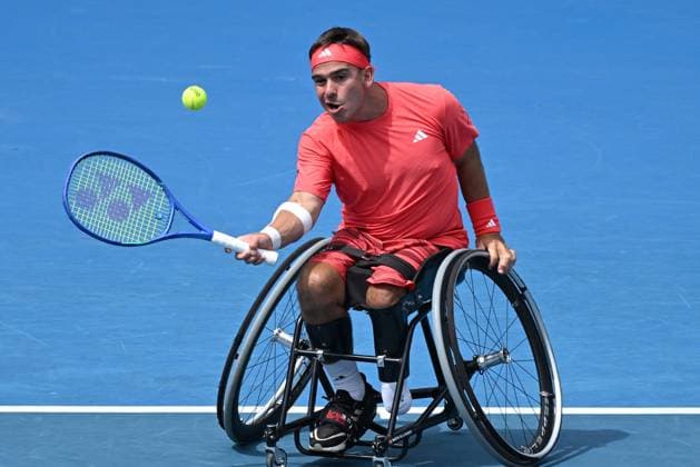 TENNIS AUSTRALIAN OPEN, Martin De la Puente of Spain during his men?s singles wheelchair semi-final match against Tokito Oda of Japan during the 2025 Australian Open at Melbourne Park in Melbourne, Thursday, January 23, 2025. ( NO ARCHIVING, EDITORIAL USE ONLY, NO USE IN BOOKS WITHOUT CONSENT MELBOURNE VICTORIA AUSTRALIA  Copyright: xJAMESxROSSx 20250123193661344413
