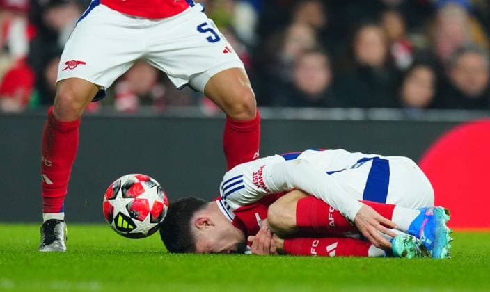 An injury scare for Kai Havertz of Arsenal as a ball hits him on the head Arsenal v Dinamo Zagreb, UEFA Champions League, Group Stage, Football, Emirates Stadium, London, UK - 22 Jan 2025 EDITORIAL USE ONLY No use with unauthorised audio, video, data, fixture lists, club league logos or live services. Online in-match use limited to 120 images, no video emulation. No use in betting, games or single club league player publications. Copyright: xJavierxGarcia Shutterstockx 15108893bo