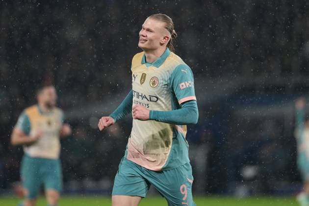 Erling Haaland of Manchester City wheels away after he puts his side 2-0 ahead Paris Saint-Germain v Manchester City, UEFA Champions League, Group Stage, Football, Parc des Princes, Paris, France - 22 Jan 2025 EDITORIAL USE ONLY No use with unauthorised audio, video, data, fixture lists, club league logos or live services. Online in-match use limited to 120 images, no video emulation. No use in betting, games or single club league player publications.  Copyright: xDavexWinter Shutterstockx 15108890gd