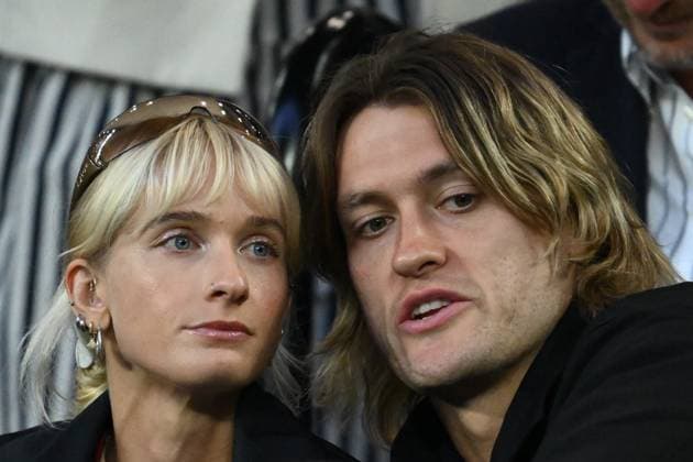 TENNIS AUSTRALIAN OPEN, Collingwood Magpies skipper Darcy Moore (right) watches Aryna Sabalenka of Belarus during her Women?s semifinal match against Paula Badosa of Spain during the 2025 Australian Open at Melbourne Park in Melbourne, Thursday, January 23, 2025. ( NO ARCHIVING, EDITORIAL USE ONLY, NO USE IN BOOKS WITHOUT CONSENT MELBOURNE VICTORIA AUSTRALIA  Copyright: xJOELxCARRETTx 20250123189574641300