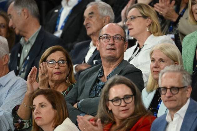 TENNIS AUSTRALIAN OPEN, Former TV personality David Kochie Koch watches Paula Badosa of Spain during her Women?s semifinal match against Aryna Sabalenka of Belarus during the 2025 Australian Open at Melbourne Park in Melbourne, Thursday, January 23, 2025. ( NO ARCHIVING, EDITORIAL USE ONLY, NO USE IN BOOKS WITHOUT CONSENT MELBOURNE VICTORIA AUSTRALIA  Copyright: xJOELxCARRETTx 20250123194934686217