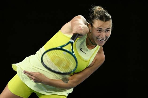 TENNIS AUSTRALIAN OPEN, Aryna Sabalenka of Belarus serves during her Women?s semifinal match against Paula Badosa of Spain during the 2025 Australian Open at Melbourne Park in Melbourne, Thursday, January 23, 2025. ( NO ARCHIVING, EDITORIAL USE ONLY, NO USE IN BOOKS WITHOUT CONSENT MELBOURNE VICTORIA AUSTRALIA  Copyright: xJOELxCARRETTx 20250123167614857327