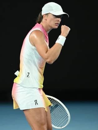 TENNIS AUSTRALIAN OPEN, Iga Swiatek of Poland reacts during her Women?s semifinal match against Madison Keys of the USA during the 2025 Australian Open at Melbourne Park in Melbourne, Thursday, January 23, 2025. ( NO ARCHIVING, EDITORIAL USE ONLY, NO USE IN BOOKS WITHOUT CONSENT MELBOURNE VICTORIA AUSTRALIA  Copyright: xJOELxCARRETTx 20250123111373676516