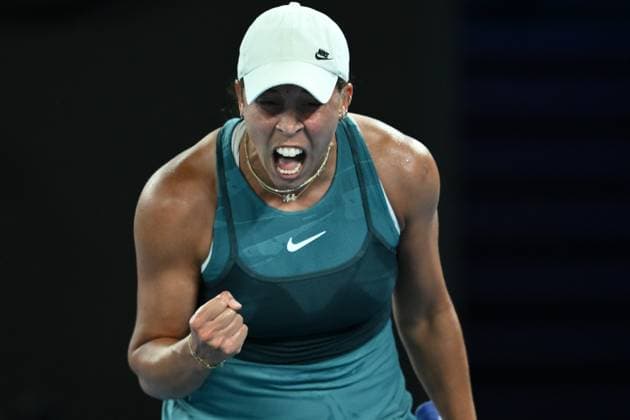 TENNIS AUSTRALIAN OPEN, Madison Keys of the USA reacts during her Women?s semifinal match against Iga Swiatek of Poland during the 2025 Australian Open at Melbourne Park in Melbourne, Thursday, January 23, 2025. ( NO ARCHIVING, EDITORIAL USE ONLY, NO USE IN BOOKS WITHOUT CONSENT MELBOURNE VICTORIA AUSTRALIA  Copyright: xJOELxCARRETTx 20250123173911040570