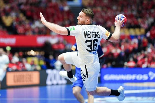 Wurf Tor Lukas Mertens (Deutschland, 36) DEN, Italien vs. Deutschland, Handball, IHF Weltmeisterschaft 2025, Hauptgruppe 1, Spieltag 2, 23.01.2025 DEN, Italien vs. Deutschland, Handball, IHF Weltmeisterschaft 2025, Hauptgruppe 1, Spieltag 2, 23.01.2025 Herning *** Throw Goal Lukas Mertens Germany, 36 DEN, Italy vs. Germany, Handball, IHF World Championship 2025, Main Group 1, Matchday 2, 23 01 2025 DEN, Italy vs. Germany, Handball, IHF World Championship 2025, Main Group 1, Matchday 2, 23 01 2025 Herning Copyright: xEibner-Pressefoto MarcelxvonxFehrnx EP_MFN