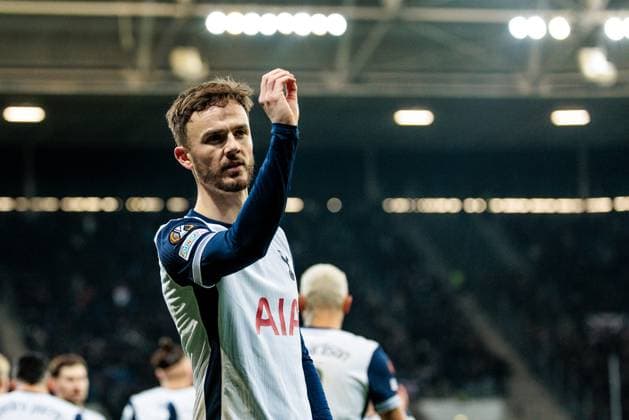 UEFA Europa League TSG 1899 Hoffenheim Tottenham Hotspur 23 01 2025 Cheers for 0 1 by James Maddison Tottenham Hotspur, 10 dart throw UEFA Europa League TSG 1899 Hoffenheim Tottenham Hotspur, Sinsheim, PreZero Arena on 23 01 2025 Copyright: xBEAUTIFULxSPORTS Wunderlx