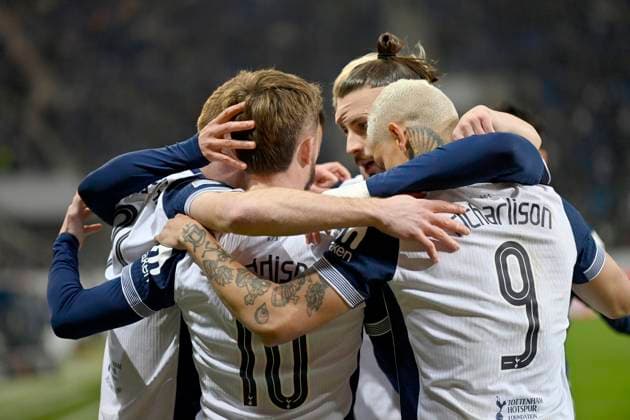 GOAL at 0 1 James Maddison Tottenham Hotspur Spurs 10 Goal celebration Richarlison Tottenham Hotspur Spurs 09 TSG 1899 Hoffenheim vs Tottenham Hotspur Spurs 23 01 2025 DFL REGULATIONS PROHIBIT ANY USE OF PHOTOGRAPHS AS IMAGE SEQUENCES AND OR QUASI VIDEO TSG 1899 Hoffenheim vs Tottenham Hotspur