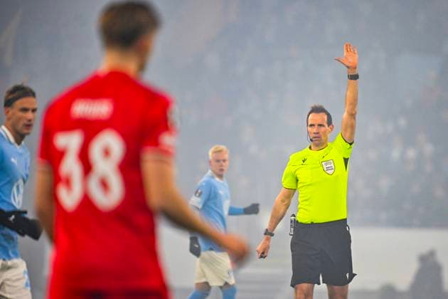 MALMÖ, SWEDEN 20250123 Referee Sascha Stegemann during Thursdays Uefa Europa League first leg match between Malmö FF and FC Twente at Eleda Stadium in Malmö MALMÖ SWEDEN x50090x  Copyright: xJohanxNilsson TTx UEFA EUROPA LEAGUE MALMÖ FF - FC TWENTE