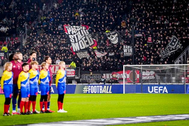 2025-01-23 AZ v AS Roma - UEFA Europa League 2024 25 League Phase MD7 ALKMAAR, NETHERLANDS - JANUARY 23: Fans and Supporters of AZ waving flags prior to the UEFA Europa League 2024 25 League Phase MD7 match between AZ and AS Roma at AFAS Stadion on January 23, 2025 in Alkmaar, Netherlands. Alkmaar AFAS Stadion Netherlands Content not available for redistribution in The Netherlands directly or indirectly through any third parties. Copyright: xEdxvanxdexPolx