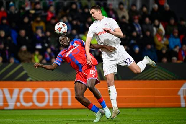 Viktoria Plzen v RSC Anderlecht - UEFA Europa League PLZEN, CZECH REPUBLIC - JANUARY 23 : Adu Prince Kwabena forward of Viktoria Pilsen and Dendoncker Leander defender of RSC Anderlecht during the UEFA Europa League 2024 25 League Phase MD7 match between Viktoria Plzen and RSC Anderlecht on January 23, 2025 in Plzen, Czech Republic, 23 01 2025 Plzen Czech Republic  Copyright: xPeterxDexVoechtx