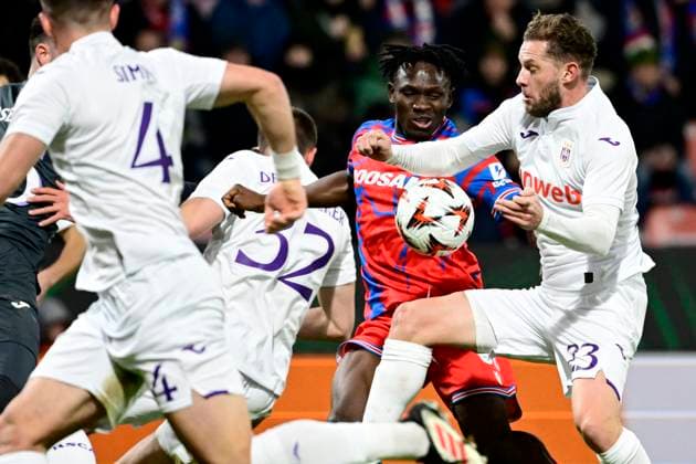 Viktoria Plzen v RSC Anderlecht - UEFA Europa League PLZEN, CZECH REPUBLIC - JANUARY 23 : Adu Prince Kwabena forward of Viktoria Pilsen and Rits Mats midfielder of RSC Anderlecht during the UEFA Europa League 2024 25 League Phase MD7 match between Viktoria Plzen and RSC Anderlecht on January 23, 2025 in Plzen, Czech Republic, 23 01 2025 Plzen Czech Republic  Copyright: xPeterxDexVoechtx