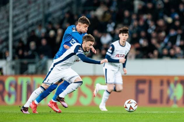 UEFA Europa League TSG 1899 Hoffenheim Tottenham Hotspur 23 01 2025 duel James Maddison Tottenham Hotspur, 10 , Adam Hlozek TSG 1899 Hoffenheim, 23 UEFA Europa League TSG 1899 Hoffenheim Tottenham Hotspur, Sinsheim, PreZero Arena on 23 01 2025 Copyright: xBEAUTIFULxSPORTS Wunderlx