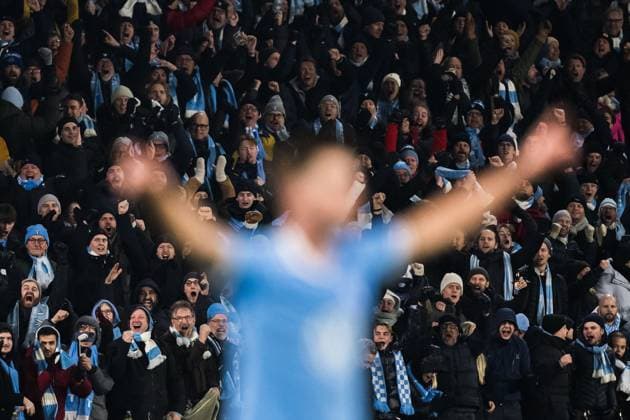 250123 Fans of Malmö FF celebrate after 1 1 by Lasse Berg Johnsen during the UEFA Europa League football match between Malmö FF and Twente on January 23, 2025 in Malmö Photo Petter Arvidson BILDBYRAN kod PA PA0962 fotboll football soccer fotball uefa europa league europa league malmö ff twente bbeng jubel publik  Copyright: PETTERxARVIDSON BB250123PA094