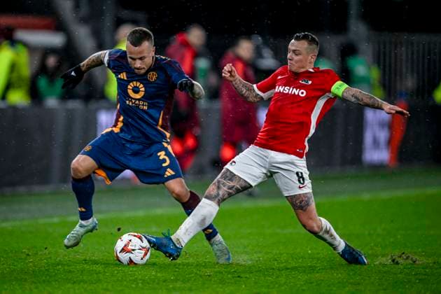 AS Roma defender Angelino, AZ midfielder Jordy Clasie, during the match AZ Roma at the AZ Stadium for the UEFA Europa League League phase Matchday 7 season 2024 2025 in ALKMAAR, Netherlands on 23 januari 2025, photo by Stefan Koops EYE4images DeFodi Images Defodi 746 210154 Defodi-746