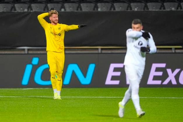 UEFA Europa League 2024 2025 Bodo Glimt Maccabi Tel Aviv Bodo 20250123 Bodo Glimts Kasper Hogh scores during the UEFA Europa League match between Bodo Glimt and Maccabi Tel Aviv at Aspmyra Stadium Photo Lise Aaserud NTB Bodo Norway EDITORIAL USE ONLY RESTRICTED USE FOR BETTING COMPANIES  Copyright: xLisexAaserudx xNTBx