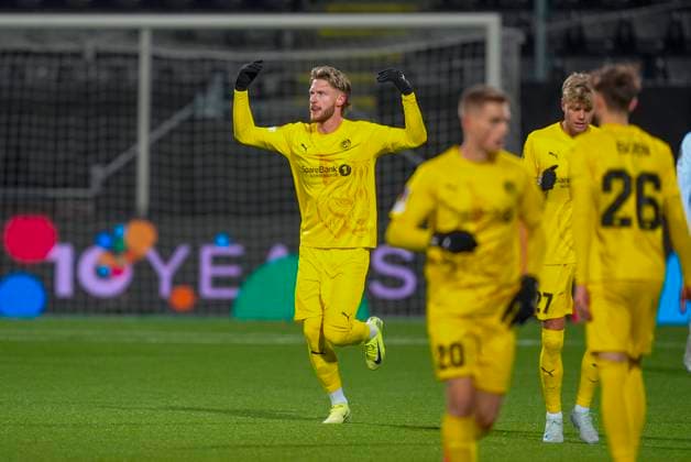 UEFA Europa League 2024 2025 Bodo Glimt Maccabi Tel Aviv Bodo 20250123 Bodo Glimts Kasper Hogh scores during the UEFA Europa League match between Bodo Glimt and Maccabi Tel Aviv at Aspmyra Stadium Photo Lise Aaserud NTB Bodo Norway EDITORIAL USE ONLY RESTRICTED USE FOR BETTING COMPANIES  Copyright: xLisexAaserudx xNTBx