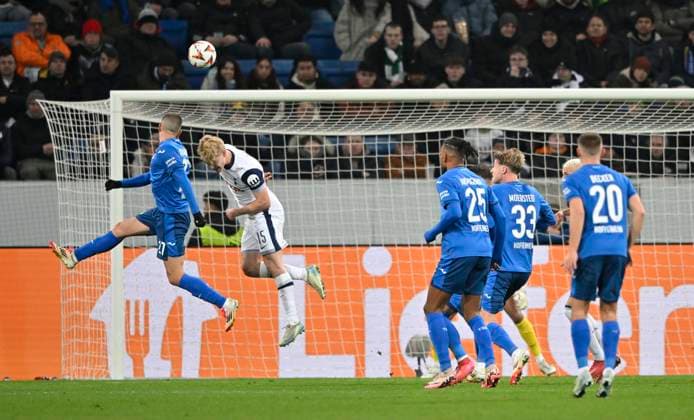 Penalty area scene, goal area scene header duel duel action Andrej Kramaric TSG 1899 Hoffenheim 27 vs Lucas Bergvall Tottenham Hotspur Spurs 15 TSG 1899 Hoffenheim vs Tottenham Hotspur Spurs 23 01 2025 DFL REGULATIONS PROHIBIT ANY USE OF PHOTOGRAPHS AS IMAGE SEQUENCES AND OR QUASI VIDEO TSG 1899 Hoffenheim vs Tottenham Hotspur