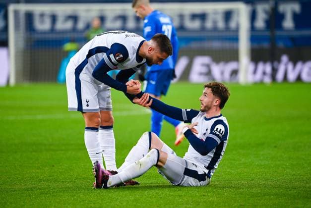 Rodrigo Bentancur Tottenham Hotspur speaks to James Maddison Tottenham Hotspur during the UEFA Europa League 2024 25 League Phase MD7 match between TSG 1899 Hoffenheim v Tottenham Hotspur at PreZero Arena on January 23, 2025 in Hoffenheim, Germany Photo by Silas Schueller DeFodi Images Defodi 738 738 HOFTOT 20250123 137 Defodi-738