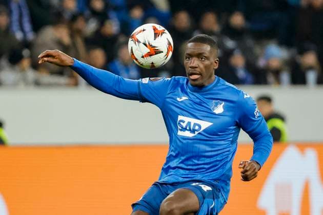 Stanley Nsoki TSG Hoffenheim, 34 on the ball , Football, UEFA Europa League, Matchday 7, 2024 2025, TSG Hoffenheim vs Tottenham Hotspur, 23 01 2025, Rhein Neckar Arena, Sinsheim, Germany Sinsheim Rhein Neckar Arena Baden Württemberg Germany Copyright: xGrantxHubbsx