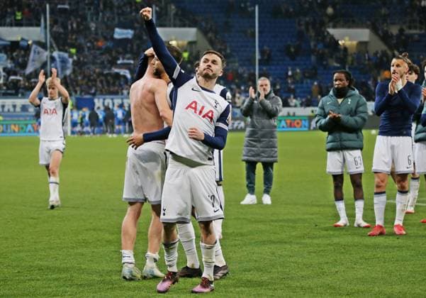 23 01 2025, xmohx, Football UEFA Europa League, TSG 1899 Hoffenheim Tottenham Hotspur emspor, v l Tottenham celebrates the victory DFL DFB REGULATIONS PROHIBIT ANY USE OF PHOTOGRAPHS as IMAGE SEQUENCES and or QUASI VIDEO Sinsheim