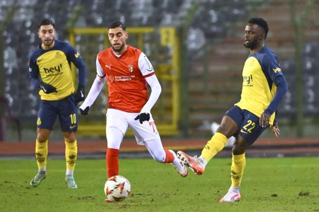 Royale Union Saint-Gilloise v Braga - UEFA Europa League BRUSSELS, BELGIUM - JANUARY 23 : Gabri Martinez forward of SC Braga and Niang Ousseynou midfielder of Royale Union Saint-Gilloise during the UEFA Europa League 2024 25 League Phase MD7 match between Royale Union Saint-Gilloise and Braga on January 23, 2025 in Brussels, Belgium, 23 01 2025 Brussels Belgium  Copyright: xVincentxKalutx
