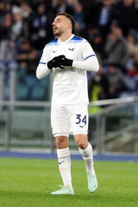 Rome, Italy 23.01.2025: Mario Gila of Lazio score the goal and celebrate with the team during the Uefa Europa League 2024-2025, day 7, football match between SS Lazio vs Real Sociedad de Futbol at Olympic Stadium in Rome.  Copyright: xMarcoxIacobucci IPAxSportx xipa-agency.netx xx IPA_53254780 IPA_Agency_IPA53254780