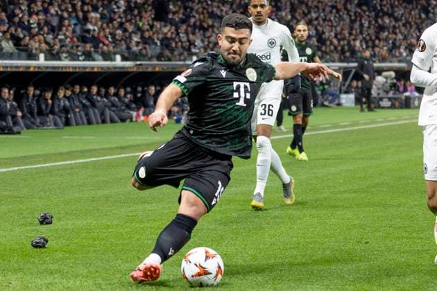 UEFA Europa League Eintracht Frankfurt Ferencvaros Budapest, 23 01 2025 Mohammad Abu Fani Ferencvarosi Torna Club Budapest 15 with a cross, Eintracht Frankfurt Ferencvaros Budapest, Frankfurt, Deutsche Bank Park, 23 1 2025 Copyright: xBEAUTIFULxSPORTS Gawlikx