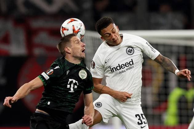 23.01.2025, xovx, Fußball UEFA Europa League, Eintracht Frankfurt - Ferencvaros Budapest v.l. Barnabas Varga (Ferencvarosi TC Budapest) Tuta (Eintracht Frankfurt) Zweikampf, Aktion, action, battle for the ball (DFL DFB REGULATIONS PROHIBIT ANY USE OF PHOTOGRAPHS as IMAGE SEQUENCES and or QUASI-VIDEO) Frankfurt am Main