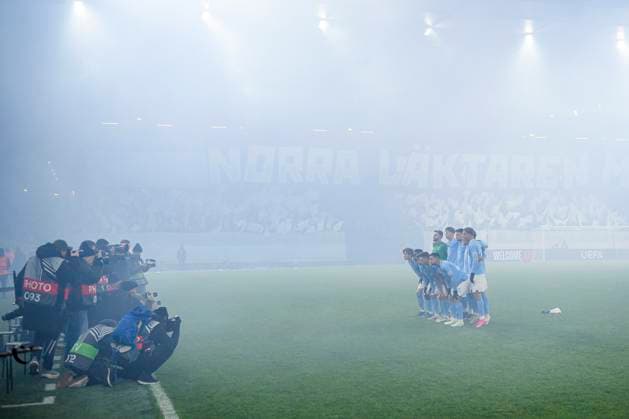 250123 The starting eleven of Malmö FF pose for a team photo during the UEFA Europa League football match between Malmö FF and Twente on January 23, 2025 in Malmö Photo Christoffer Borg Mattisson BILDBYRAN COP 261 PA0962 fotboll football soccer fotball uefa europa league europa league malmö ff Twente bbeng  Copyright: CHRISTOFFERxBORGxMATTISSON BB250123CB100