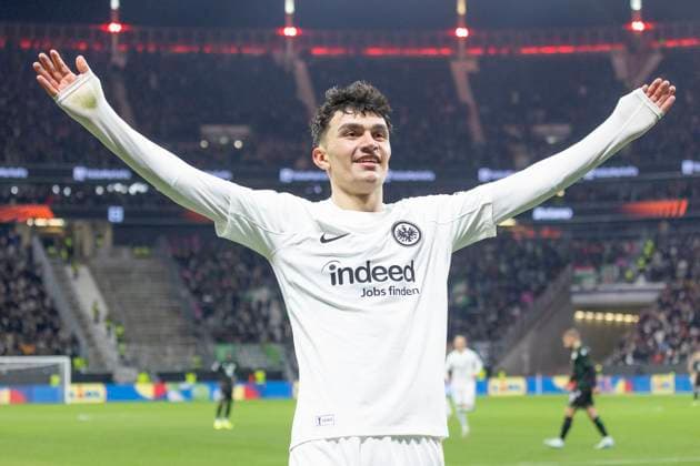 UEFA Europa League Eintracht Frankfurt Ferencvaros Budapest, 23 01 2025 Can Uzun Eintracht Frankfurt 20 celebrates his goal to make it 1 0 spreads his arms, Eintracht Frankfurt Ferencvaros Budapest, Frankfurt, Deutsche Bank Park, 23 1 2025 Copyright: xBEAUTIFULxSPORTS Gawlikx