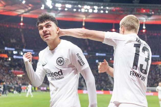 UEFA Europa League Eintracht Frankfurt Ferencvaros Budapest, 23 01 2025 Can Uzun Eintracht Frankfurt 20 clenches his fist after scoring his goal to make it 1 0, Rasmus Kristensen Eintracht Frankfurt 13 , Eintracht Frankfurt Ferencvaros Budapest, Frankfurt, Deutsche Bank Park, 23 1 2025 Copyright: xBEAUTIFULxSPORTS Gawlikx