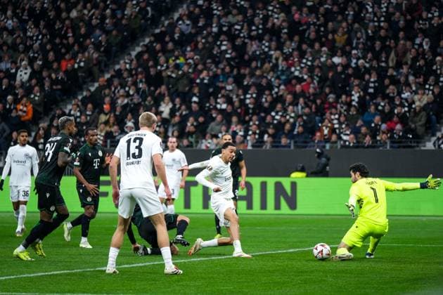 Hugo Ekitike Eintracht Frankfurt, 11 makes the goal 2 0, GER, Eintracht Frankfurt vs Ferencvaros Budapest, Football, UEFA Europa League, Matchday 7, Season 2024 25, 23 01 2025 GER, Eintracht Frankfurt vs Ferencvaros Budapest, Football, UEFA Europa League, Matchday 7, Season 2024 25, 23 01 2025 Frankfurt Copyright: xEibner-Pressefoto FlorianxWieganx EP_FWD