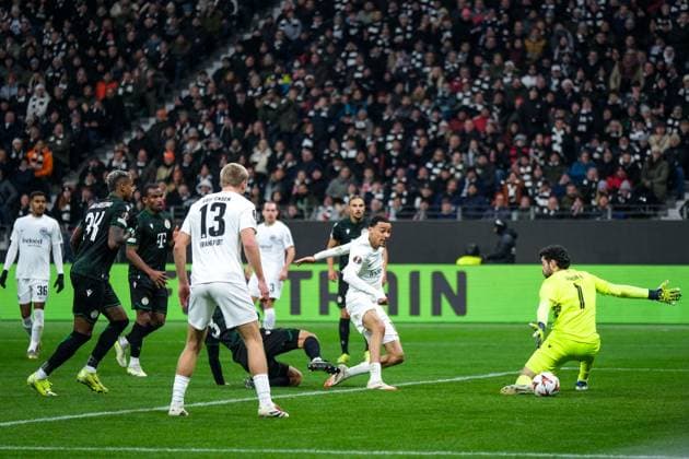 Hugo Ekitike Eintracht Frankfurt, 11 makes the goal 2 0, GER, Eintracht Frankfurt vs Ferencvaros Budapest, Football, UEFA Europa League, Matchday 7, Season 2024 25, 23 01 2025 GER, Eintracht Frankfurt vs Ferencvaros Budapest, Football, UEFA Europa League, Matchday 7, Season 2024 25, 23 01 2025 Frankfurt Copyright: xEibner-Pressefoto FlorianxWieganx EP_FWD
