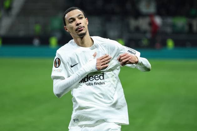 UEFA Europa League Eintracht Frankfurt Ferencvaros Budapest on 23 01 2025 at Deutsche Bank Park in Frankfurt Cheers, goal celebration, goal scorer, goal scorer Hugo Ekitike Frankfurt 11 celebrates after his goal for 2 to 0 MH
