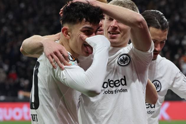 Goal celebration for 1 0 by scorer Can Yilmaz Uzun Eintracht Frankfurt , No 20 , Eintracht Frankfurt Ferencvaros Budapest , Football, UEFA Europa League , UEL, Season 2024 2025, Matchday 7, 23 01 2025,