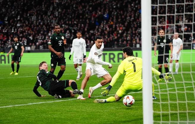 January 23 2025: Hugo EkitikÃ (Eintracht Frankfurt) with his teams second goal during a UEFA Europa League MD7 game, Eintracht Frankfurt vs Ferencvaros, at Deutsche Bank Park, Frankfurt, Germany. Ulrik Pedersen - ZUMAc04_ 20250123_zma_c04_049 Copyright: xCSMx