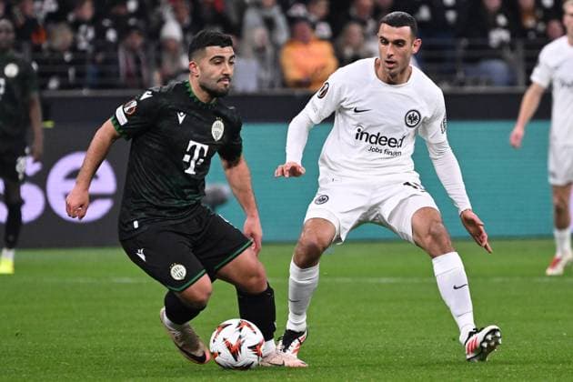 Soccer UEFA Europa League matchday 7 Eintracht Frankfurt Ferencvaros Budapest on 23 01 2025 at Deutsche Bank Park in Frankfurt Mohammad Abu Fani Budapest , left Ellyes Skhiri Frankfurt , right xJKx