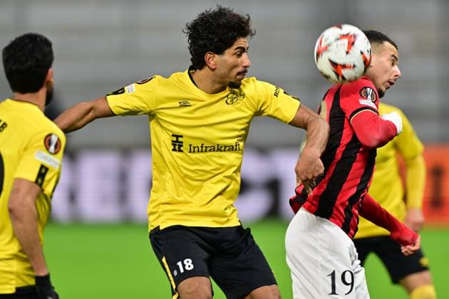 BORAS, SWEDEN 20250123 Elfsborgs Ahmed Qasem and Nices Badredine Bouanani battle for the ball during Thursdays Uefa Europa League first leg match between IF Elfsborg and OGC Nice at Boras arena BORAS SWEDEN x9200x  Copyright: xBjörnxLarssonxRosvall TTx UEFA EUROPA LEAGUE ELFSBORG-NICE