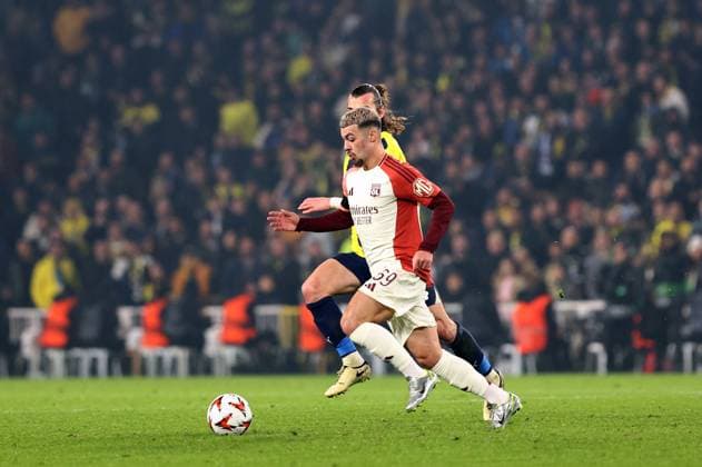 UEFA Europa League - Fenerbahce vs Olympique Lyonnais Georges Mikautadze of Olympique in action with Çaglar Söyüncü of Fenerbahce during the UEFA Europa League 2024 25 League Phase MD7 match between Fenerbahce SK and Olympique Lyonnais at on January 23, 2025 in Istanbul, Turkey. Photo by Saycan Sayim DIA images ABACAPRESS.COM Istanbul Turkey  Copyright: xDIAxImages ABACAx